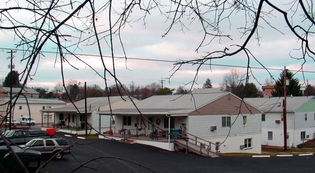 Building Photo - 6671 - 6691 Evelyn St