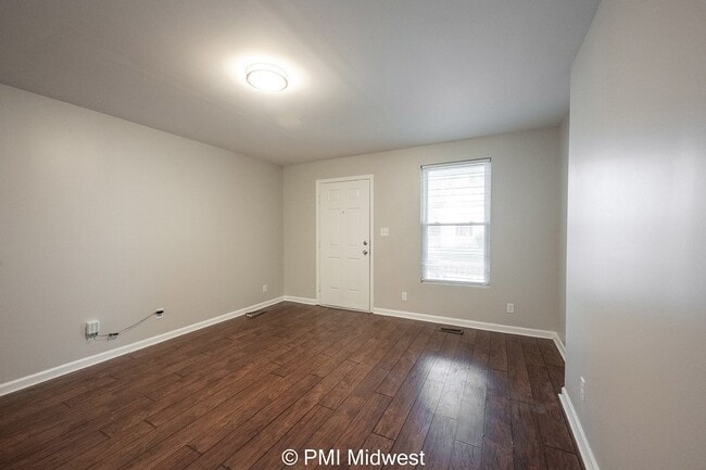 Building Photo - 1439 S East St