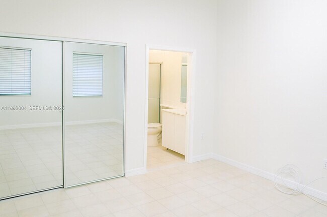 Foto del edificio - 2516 Lincoln St