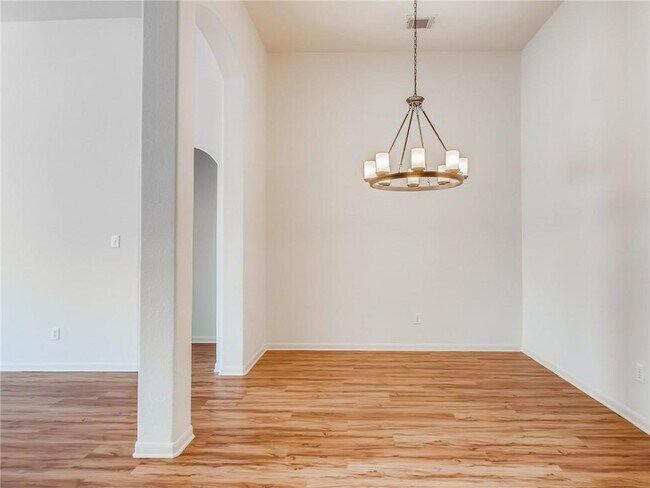 Foto del edificio - 4011 Galena Hills Dr.