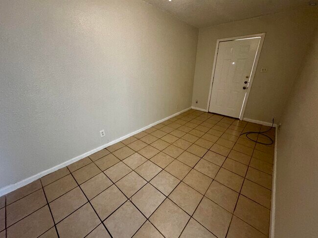 Foto del edificio - 1616 Britain St