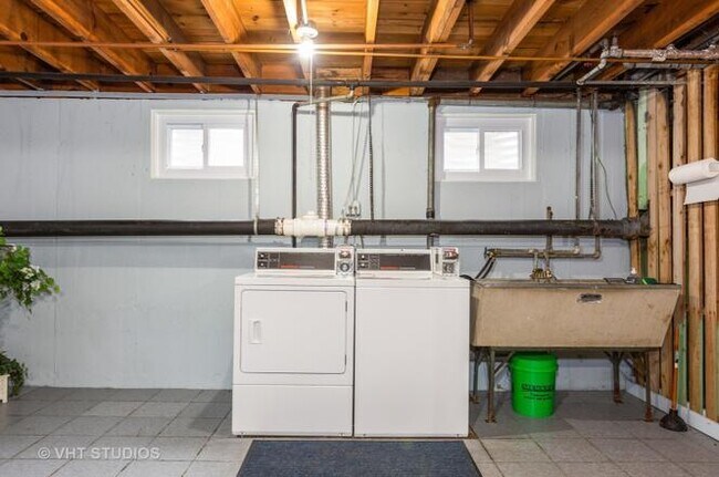 Building Photo - 17224 66th Ct