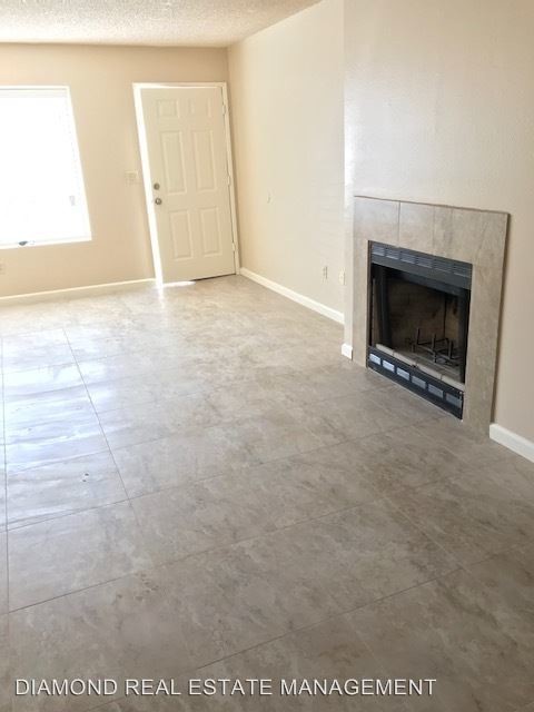 Foto del edificio - 9405 Thistlewood Ct