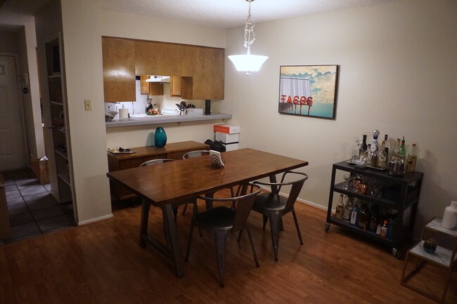 Foto del edificio - 3801 Manchaca Rd