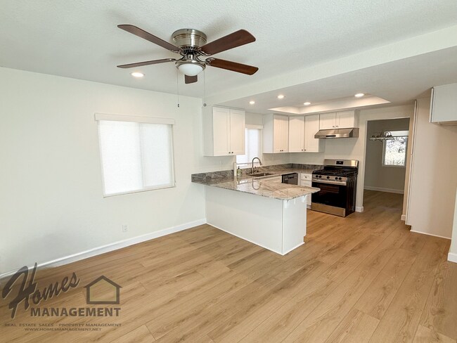 Foto del edificio - Homes Management - Escondido Home