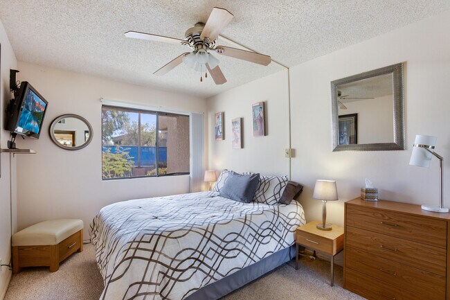 Foto del edificio - 34352 Laura Way