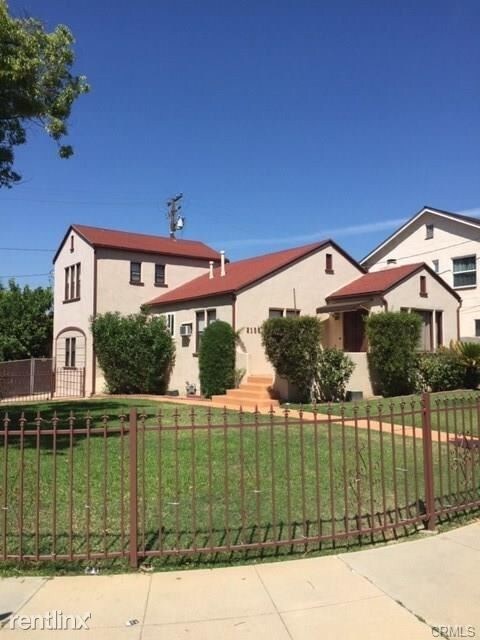 Primary Photo - 3 br, 1.5 bath House - 2135 S Primrose Ave