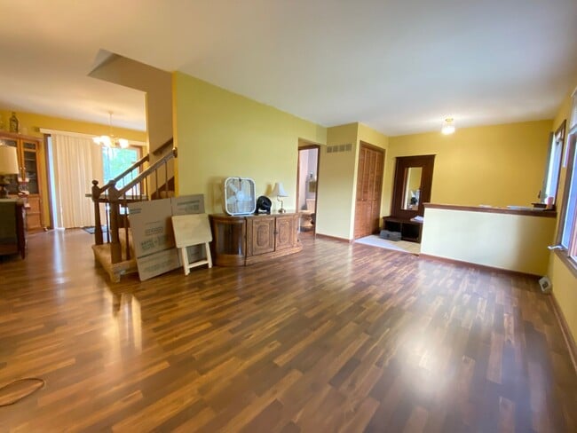 Building Photo - 2 Bedroom Condo In Schererville