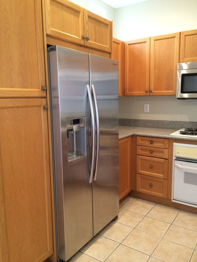 Building Photo - Beautiful RSM Home in Quiet Neighborhood -...