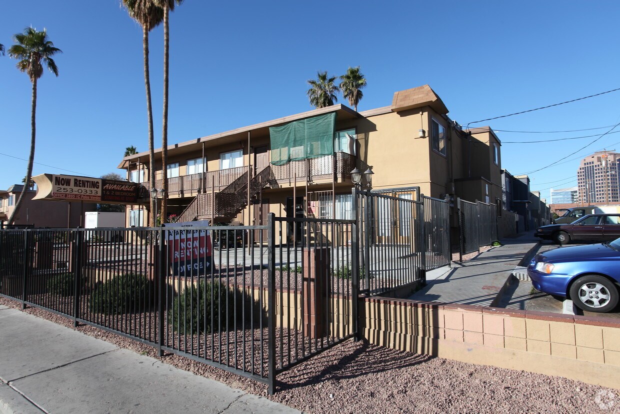 Building Photo - 3895 Palos Verdes St