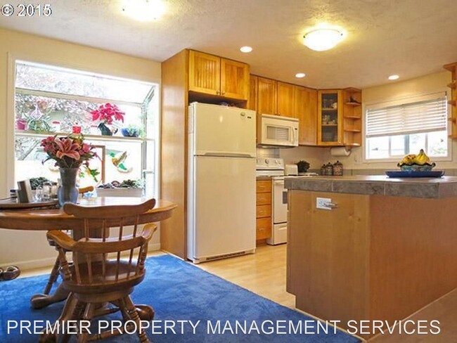 Building Photo - 3 br, 2 bath House - 526 N Danebo