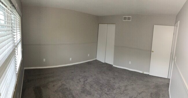 Segundo dormitorio 14x14 - 20 Locust Street