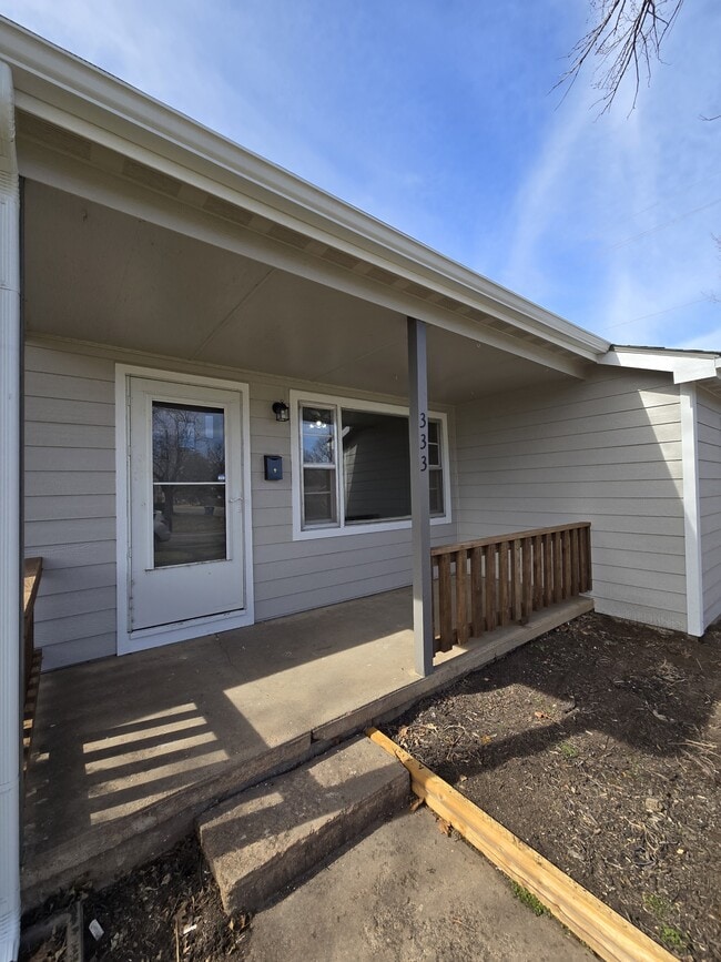 Foto del edificio - 333 N Colby Ave