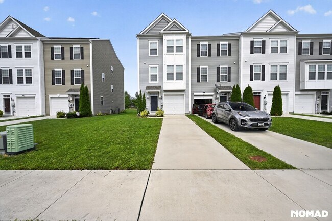 Foto del edificio - 13122 Nittany Lion Cir