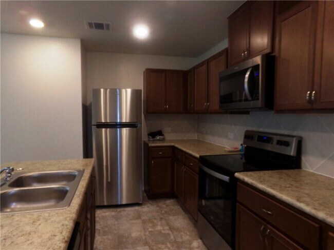 Foto del edificio - 106 Schuylerville Dr