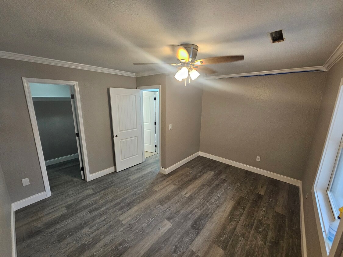 Foto principal - 2726 Highland Cir