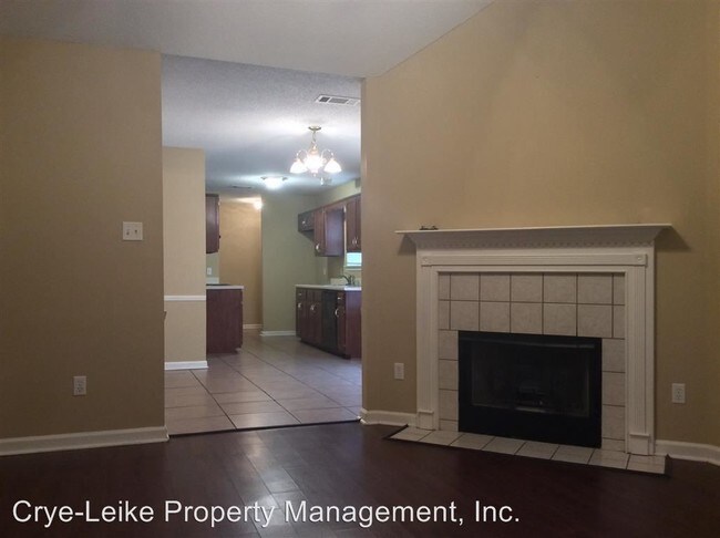 Foto del edificio - 6850 Century Oaks Dr