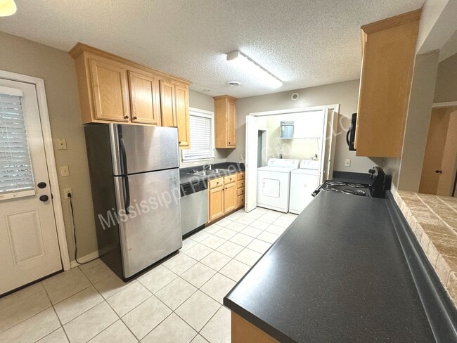 Foto del edificio - 2BR/2BA