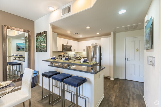 2Br, 2BA - 1,112SF - Torrey Gardens at Torrey