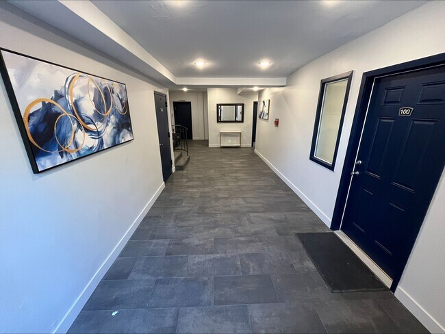Building Photo - 312 S. Willaman Drive