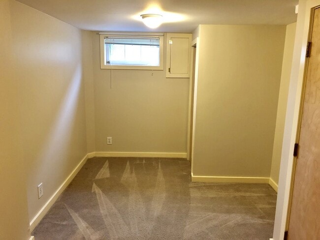 Building Photo - Gorgeous NE Portland Home!