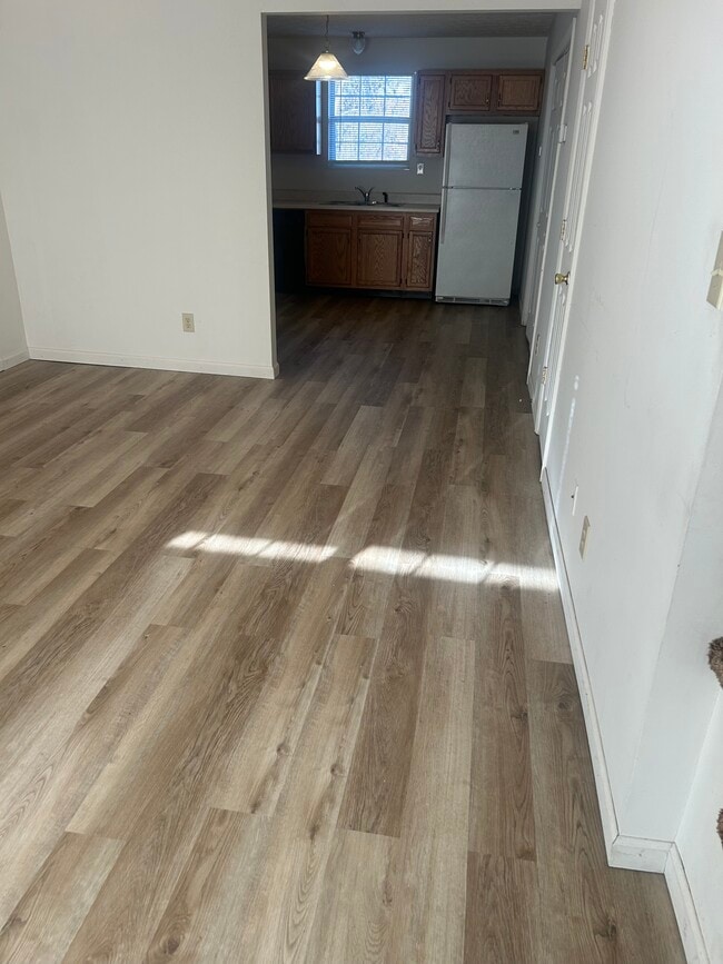 Building Photo - 244 Burkhardt Way