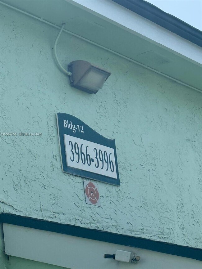 Foto del edificio - 3982 NW 87th Ave