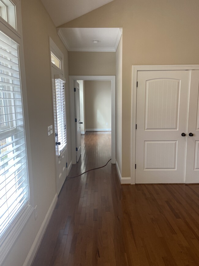 HARDWOOD FLOORS - 603 Mountain View Rd SE