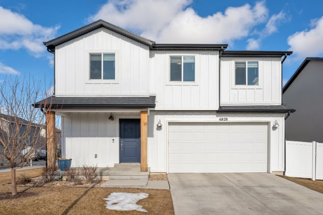 Building Photo - 6828 W Hera Wy