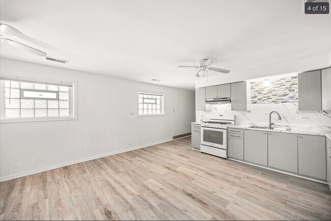 Foto del edificio - 13313 S Eberhart Ave