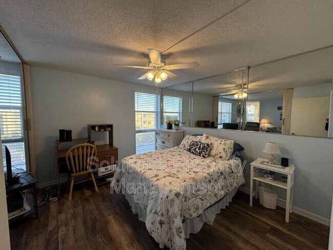 Foto del edificio - 4700 Ocean Beach Blvd