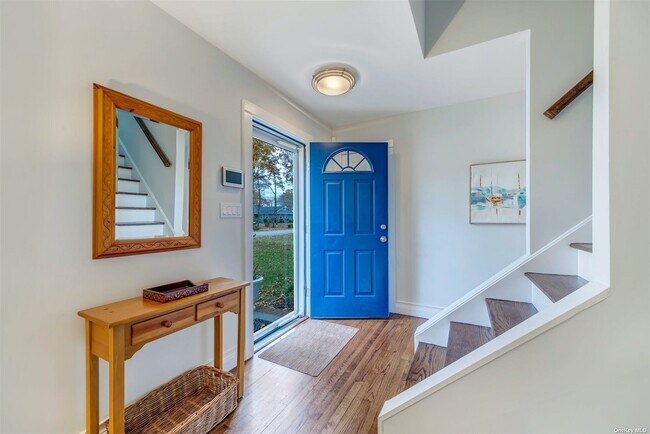 Building Photo - 16 Nautilus Dr