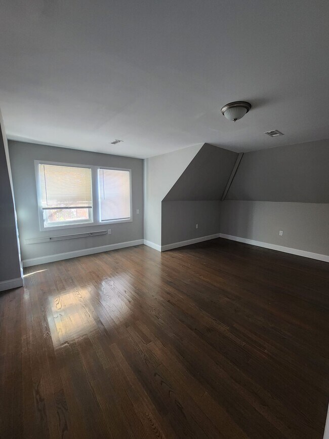 Foto del edificio - 151 Howard Ave