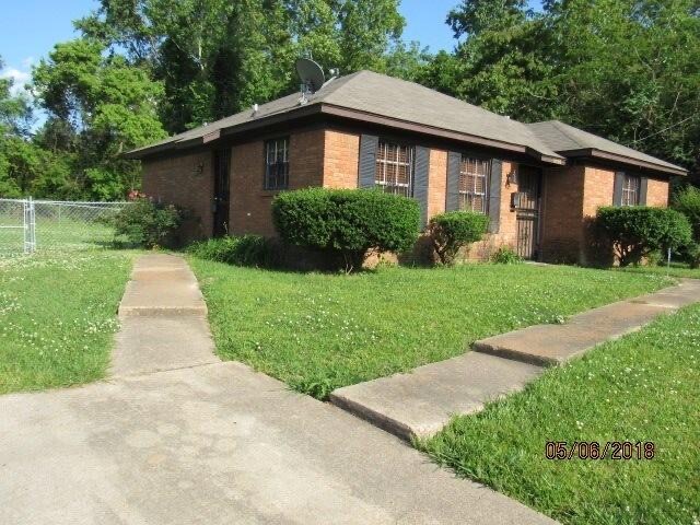 Primary Photo - 1800 Edward Ln