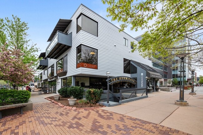 Building Photo - Central Cheery Creek Two Bed, Two Bath for rent.  Location, Location , Location