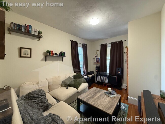 Foto del edificio - 235 A Highland Ave
