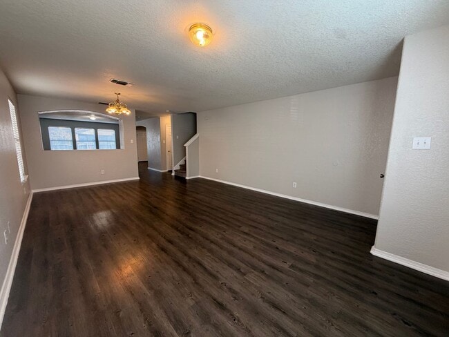 Foto del edificio - NICE 4 BEDROOM WITH EASY ACCESS TO LACKLAND AFB, SHOPPING, & SEA WORLD