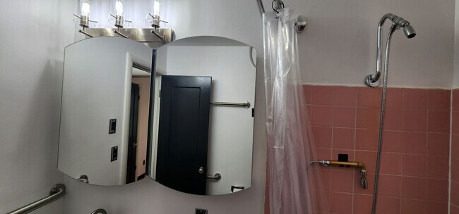 Foto del edificio - 6330 9th Ave