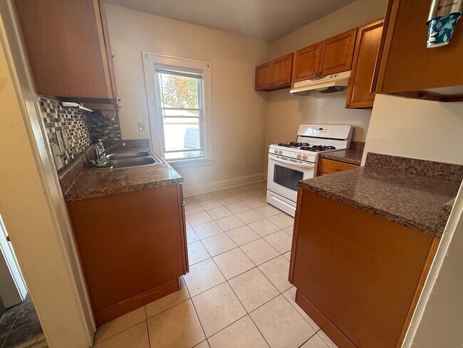 Foto del edificio - 22101 Wilmore Ave