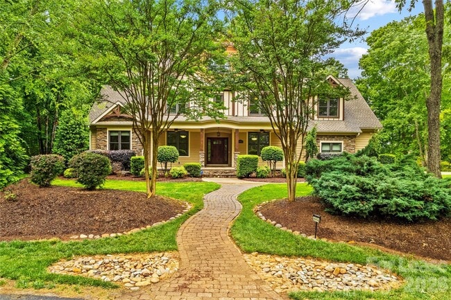 Building Photo - 8994 Azalea Rd