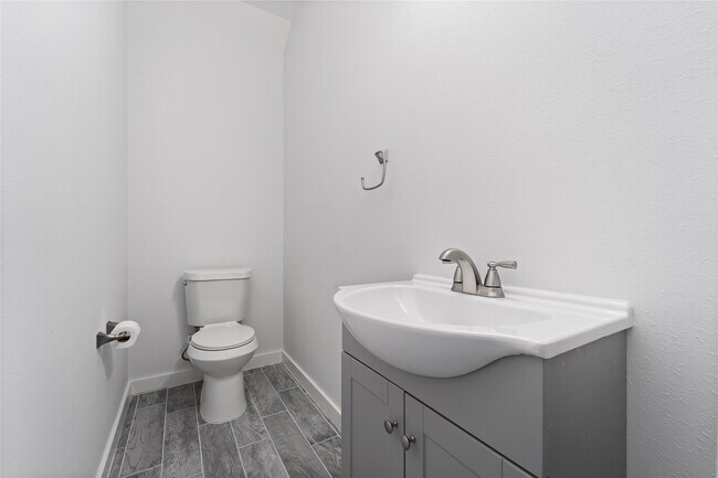 Foto del edificio - 913 Turner Dr