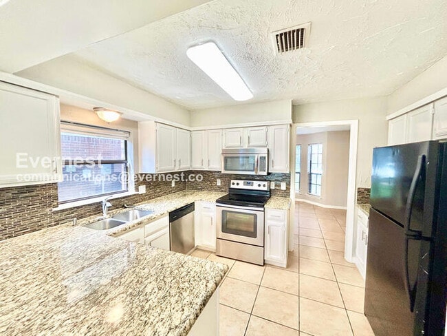 Foto del edificio - 1404 Ardmore Dr