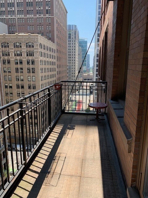 Foto del edificio - 212 W Washington St