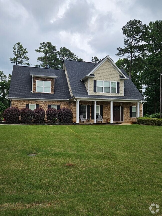 Building Photo - 10 Laurel Ridge