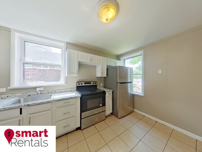 Foto del edificio - 3437 Winnebago St