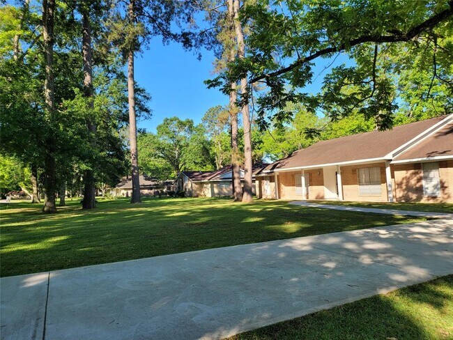 Building Photo - 16515 Waycreek Rd