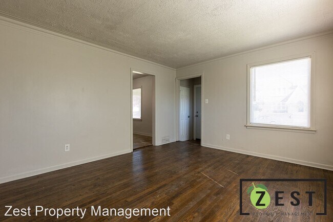 Building Photo - 3 br, 1 bath House - 15327 Marlowe Street