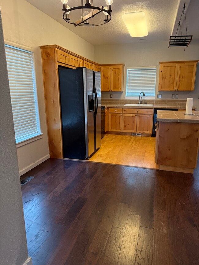 Building Photo - 17872 SW Niks Dr
