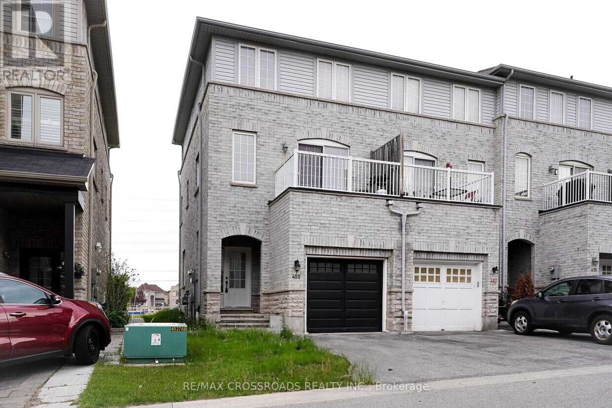Photo principale - 455 Rossland Rd E