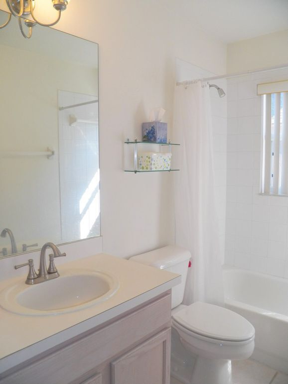 Segundo baño - 5817 Laguna Woods CT